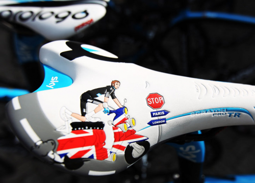 Bradley Wiggins custom Prologo saddle (picture credit Team Sky).png