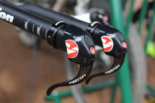 FSA%20Vision%20Metron%20groupset%20-%20shift%20levers%202.preview_500.jpg