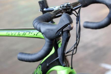 Cannondale Synapse Carbon Ultegra Disc - shifter.jpg