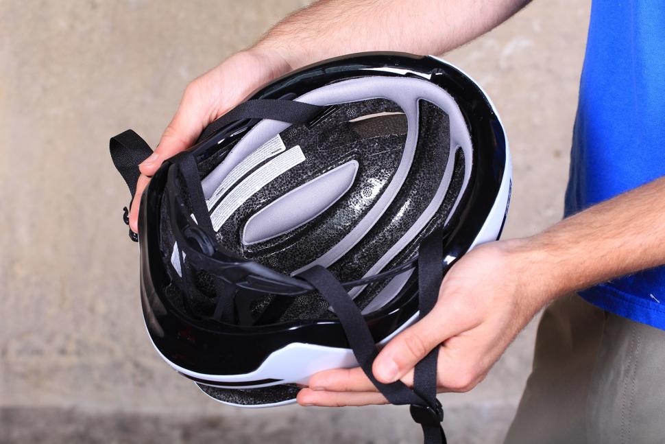 BBB Tithon Helmet - inside.jpg