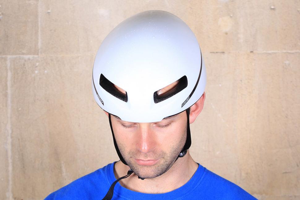 BBB Tithon Helmet - top.jpg
