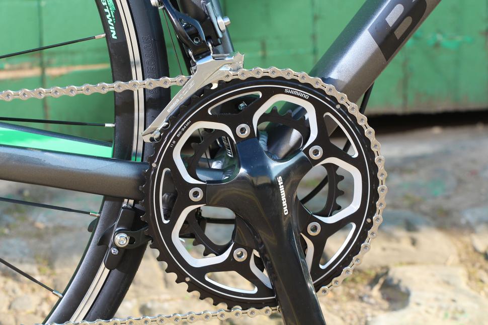 BTwin Ultra 700AF - chainset.jpg