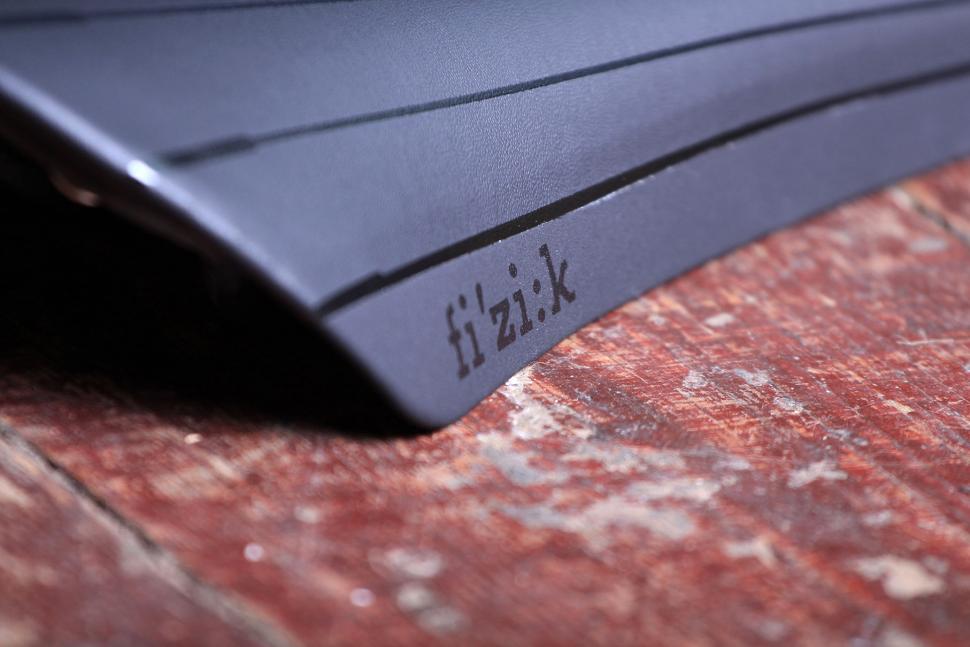 Fizik Volta R1 - detail.jpg