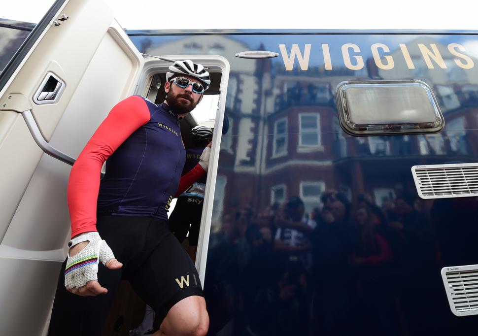 Sir Bradley Wiggins exits bus at start of Tour de Yorkshire 2015 (picture Simon Wilkinson, SWPix)