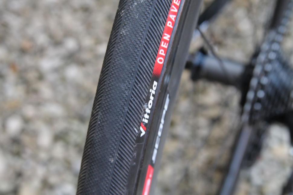 vittoria%20open%20pave%20cg%20tyres%20%20-%207.jpg?itok=APBAqVpv