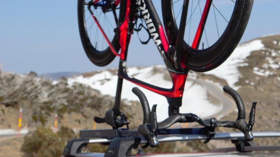 Kickstarter Upside Racks is a new roof rack that fits any bike to any