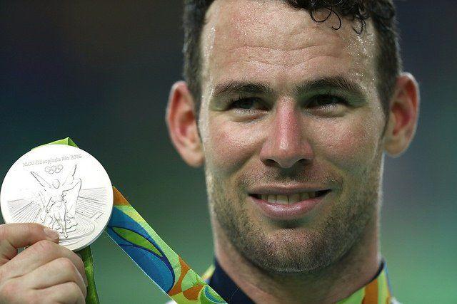 Mark Cavendish and Olympic silver medal (copyright British Cycling.org,uk).jpg