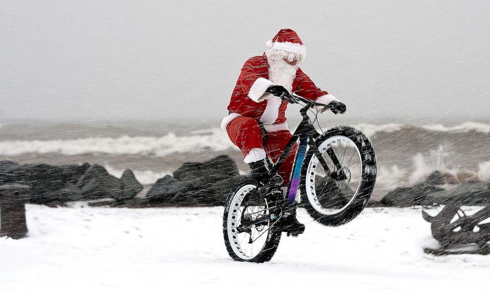 Christmas Bicycle Pictures 