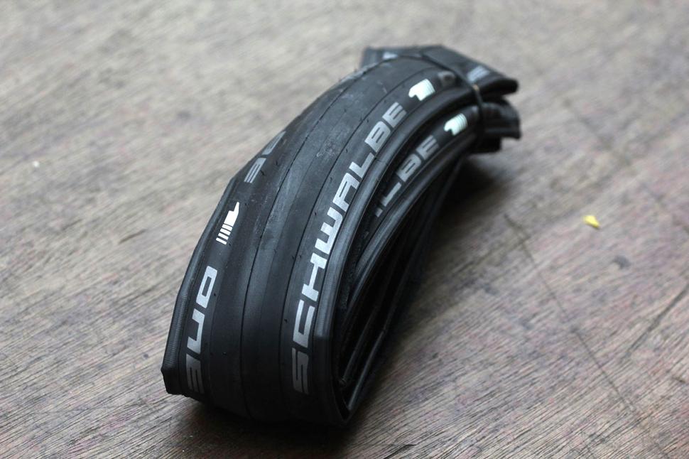 Schwalbe One clincher tyre.jpg