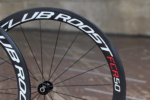 Review: Club Roost FCR50 Full Carbon Clincher wheelset 