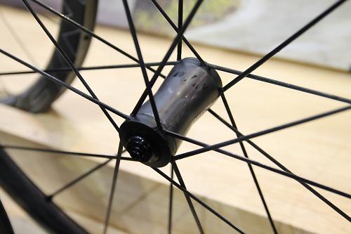 carbon spoke wheelset