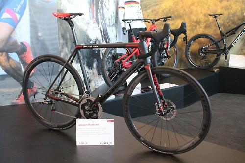 lightest disc brake road bike