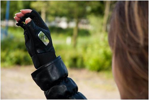 mirror cycling gloves