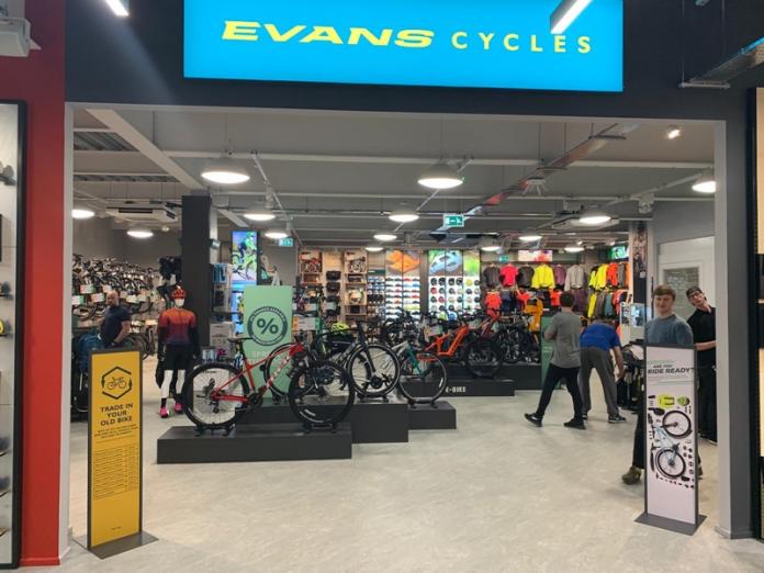 evans cycles trafford park