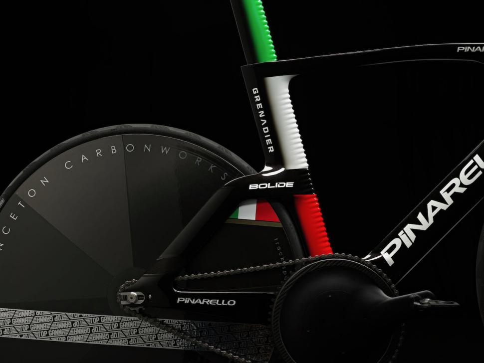 Check out the Pinarello Bolide F HR 3D that Filippo Ganna rode to