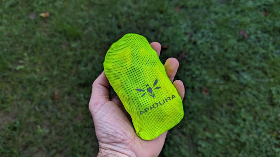 Review: Apidura Packable Visibility Vest