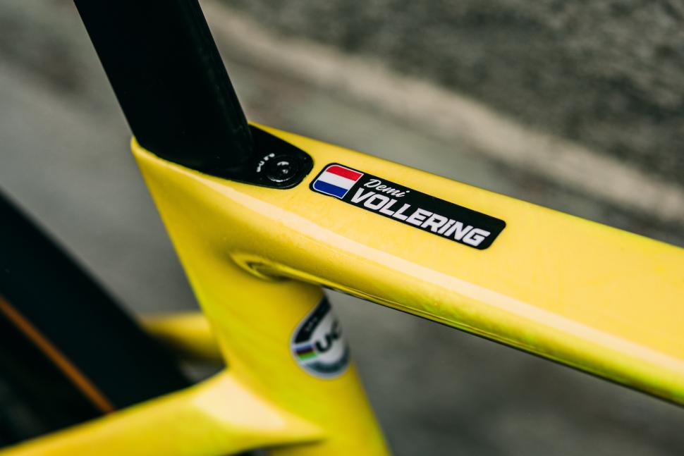 2023 Specialized Tarmac SL7 Demi Vollering @tornanti_cc - 5 (1).jpeg