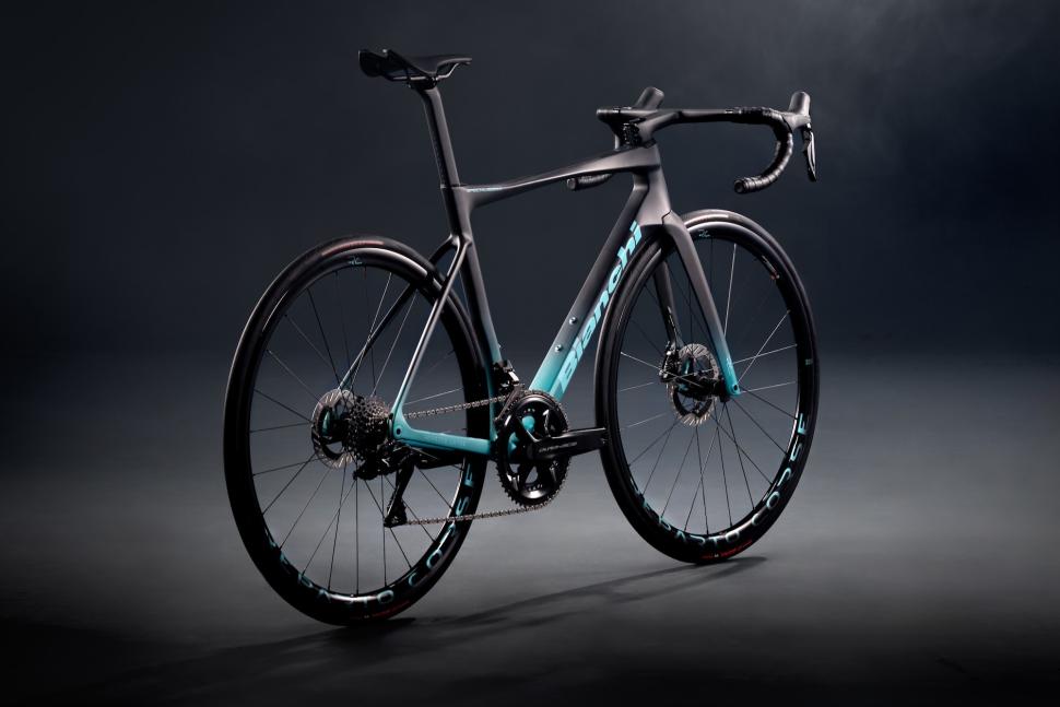 Велосипед Bianchi reparto Corse