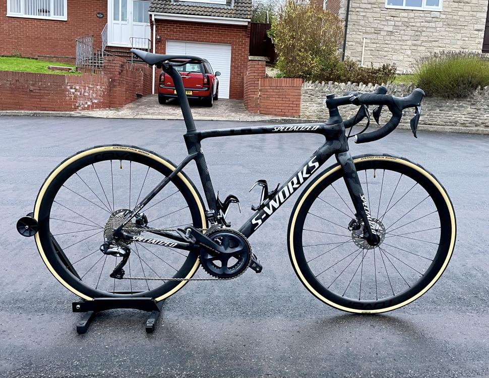 Check out the Specialized Roubaix that Philippe Gilbert rode to Paris ...