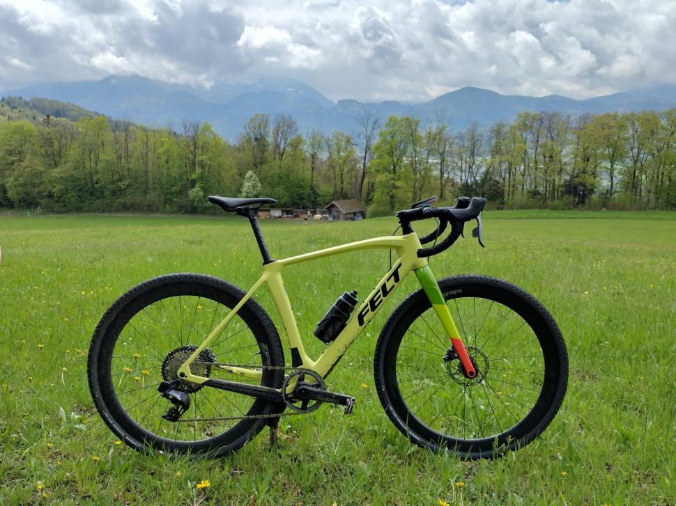 2022 Felt Breed Carbon First Ride 14
