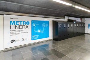 Barcelona metro recharging lockers (1)