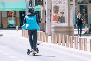 E-scooter with number plate.jpg