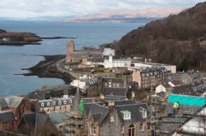 Oban (CC licensed by greenzowie via Flickr).jpg