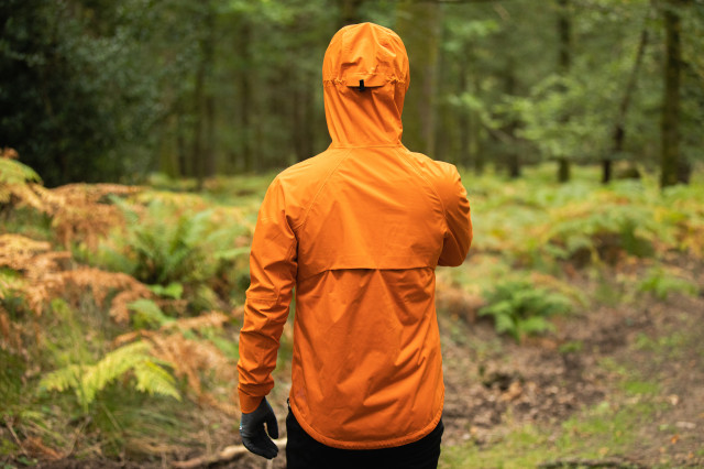 2021 Altura Esker Waterproof Men's Packable Jacket 001.jpg