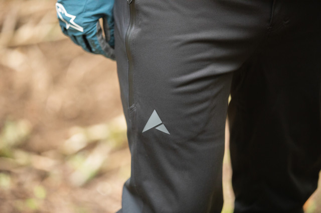2021 Altura Ridge Tier Men's Waterproof Trouser 003.jpg