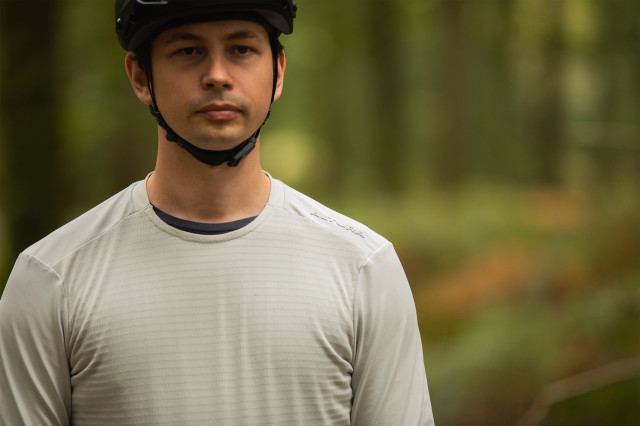 2021 altura Esker Trail Men's Long Sleeve Jersey 004.jpg