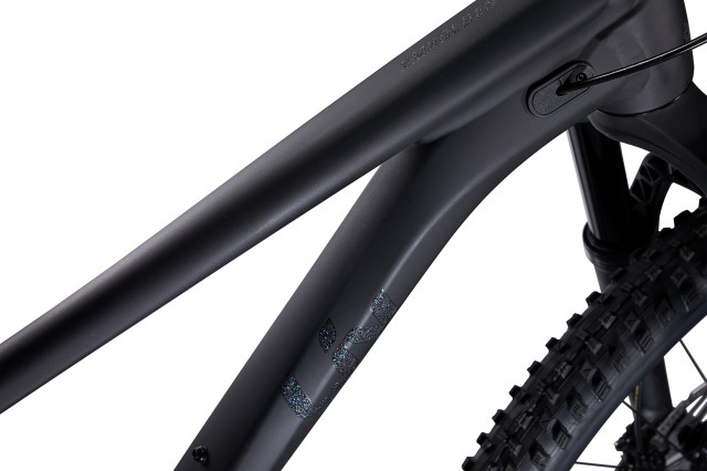 2022 Liv Embolden 1 women's mtb 002.jpg