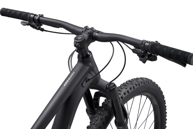 2022 Liv Embolden 1 women's mtb 005.jpg