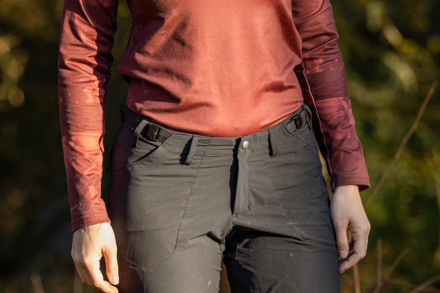 2022 SCOTT Trail Storm Women's Shirt 001.jpg