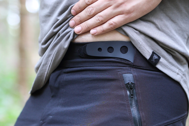 2022 stolen goat men's mtb shorts waist.jpg