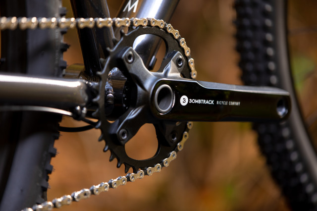 2023 bombtrack Beyond AL gravel bike crank