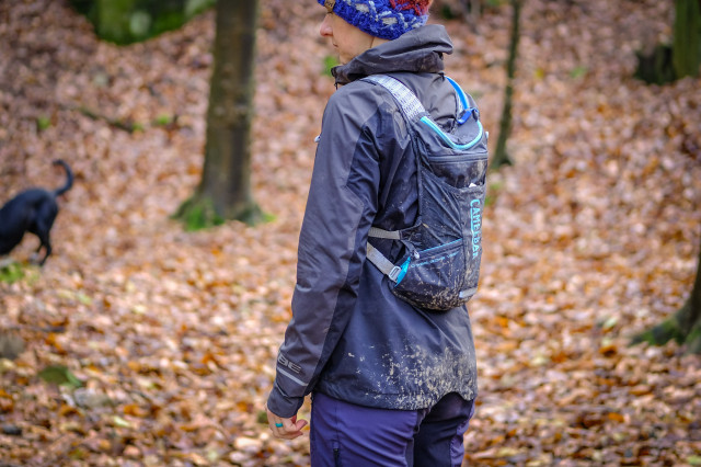 CamelBak women's Chase Vest-2.jpg