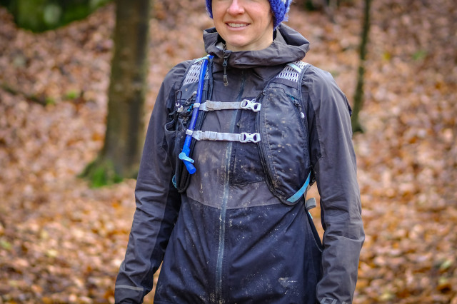 CamelBak women's Chase Vest-4.jpg