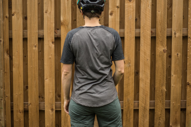 Dakine Xena SS women's jersey-3.jpg