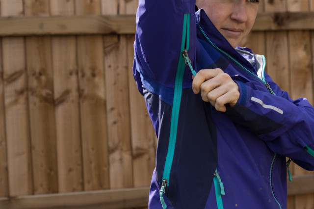 Endura Women's MT500 II Waterproof Jacket-7.jpg