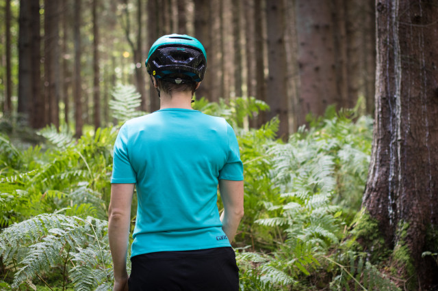 Giro Roust Women's Jersey-2.jpg
