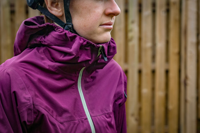 ION 3 Layer Women's Scrub Amp Jacket-4.jpg