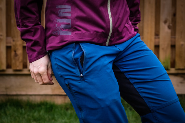 ION Softshell Shelter women's pants 2019-5.jpg