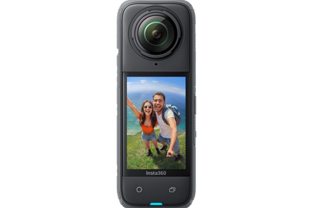Insta 360 X4-8K (1).jpg
