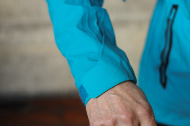 Madison DTE Women's Waterproof Jack-8.jpg