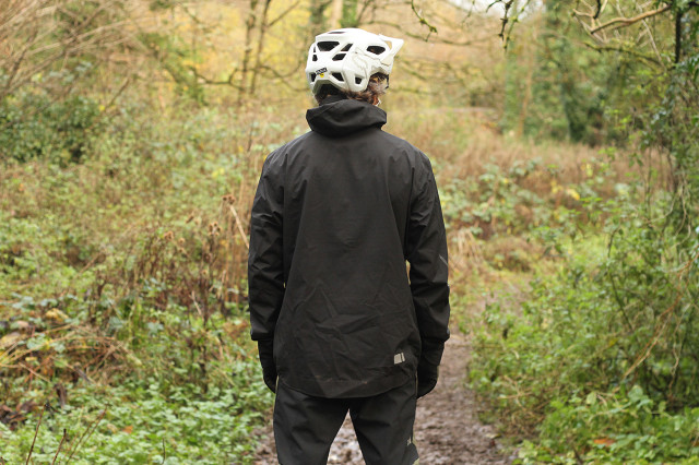 Madison Roam Men's 2-layer waterproof Jacket rear.jpg