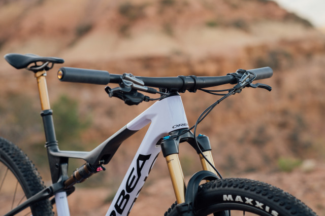 2023 Orbea Oiz cockpit