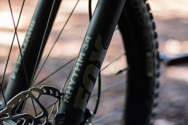 Specialized Stumpjumper Women's Comp Alloy 27.5 forks-6.jpg