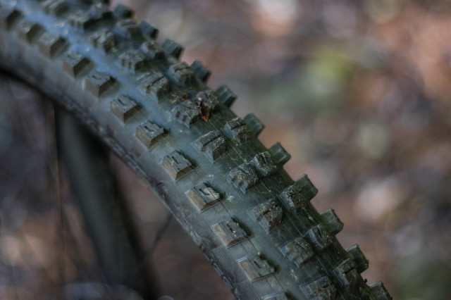 Specialized Stumpjumper Women's Comp Alloy 27.5 front tyre-4.jpg