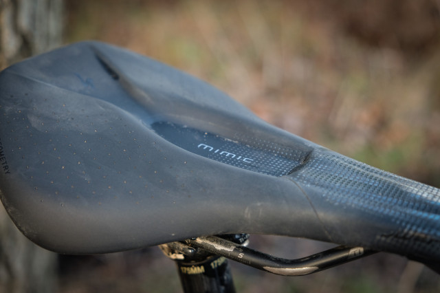 Specialized Women's Power Comp saddle with mimic-4.jpg