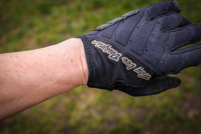 Troy Lee Designs Women's Ruckus Gloves-4.jpg